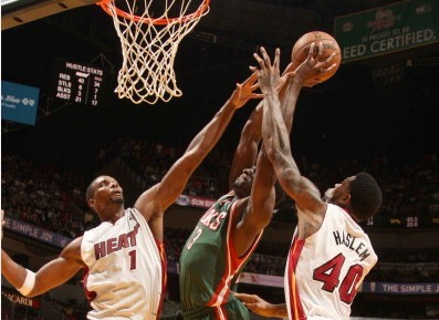 铺垫了更多 铺垫了更多