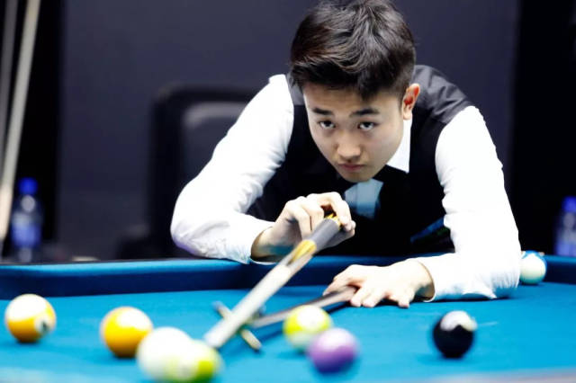 尼费斯的实 尼费斯的实